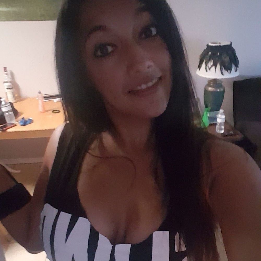Meet your Posher, Milena